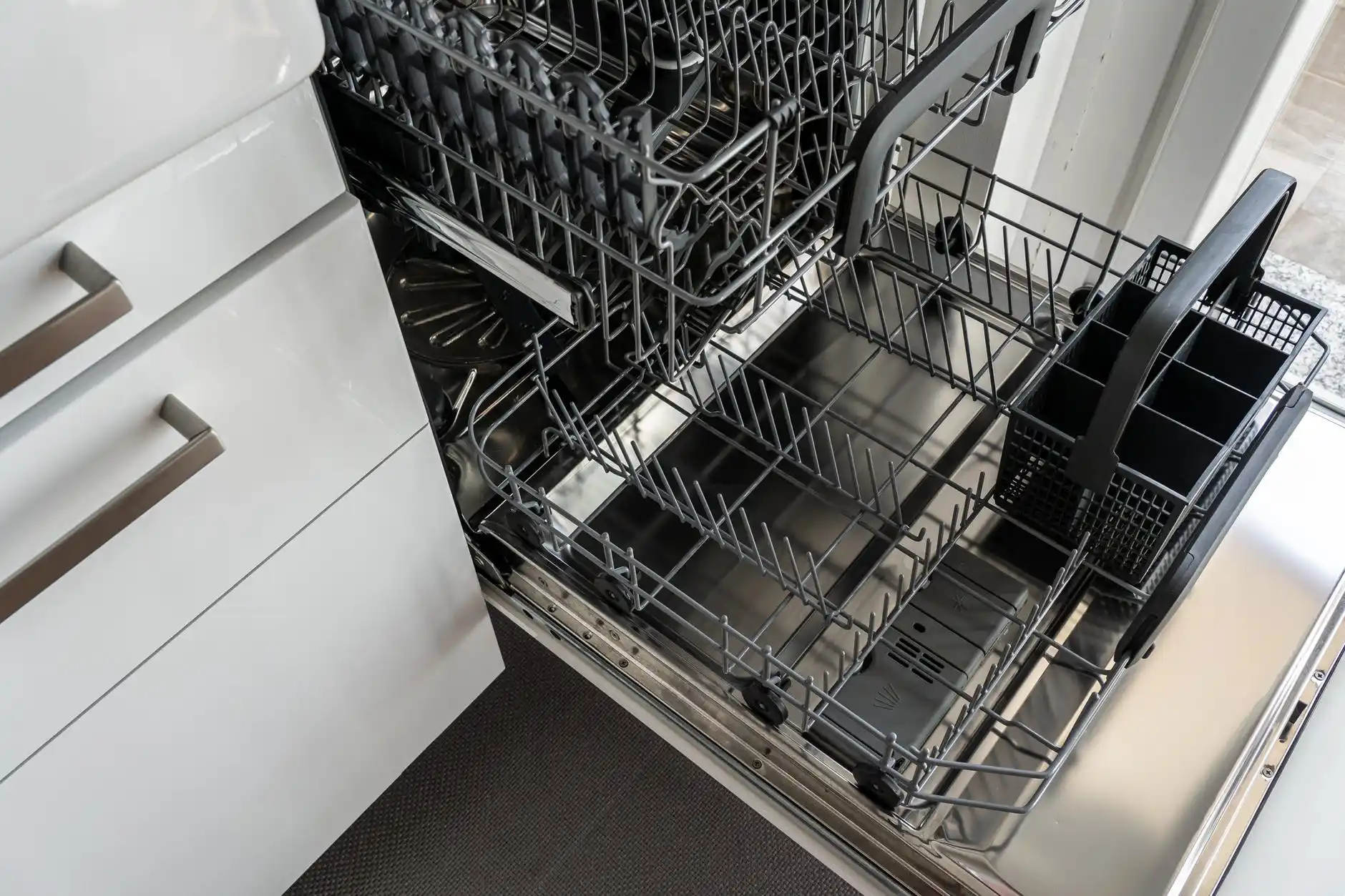 How to Fix Samsung Dishwasher Not Draining