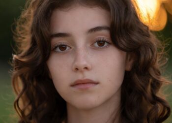 Когда муж моей матери постучал в дверь