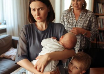 Муж ушёл с мамой, а я осталась с двумя детьми и пустым кошельком