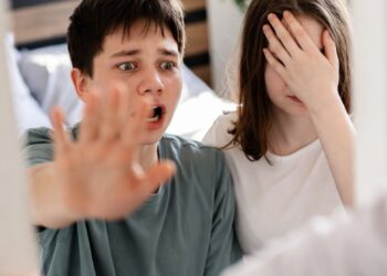 Воскресенья за закрытой дверью