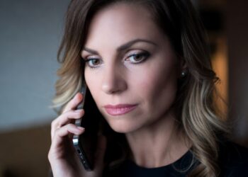 Сестра предала меня и позвонила спустя годы