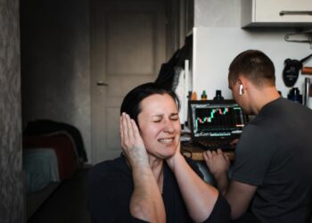 Он называл себя хозяином, пока не пришли его долги и звонки