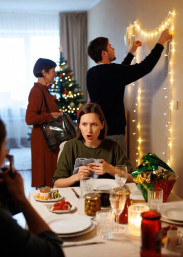 Она привыкла экономить на всех вокруг, пока мы наконец не перестали её выручать