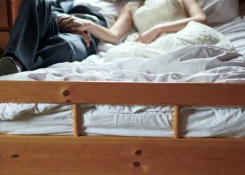 Ночь молодожёнов превратилась в скандал из-за свекрови