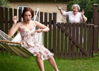 Свекровь решила, что дача теперь её — но я быстро поставила точку