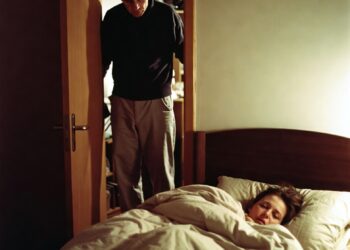 Он уехал к маме, когда я заболела — и домой уже не попал