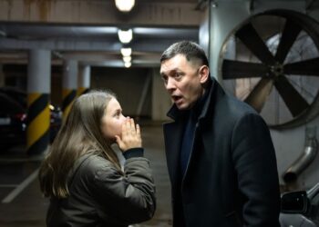 «Дяденька, туда нельзя — вам тормоза перерезали», — прошептала девочка миллионеру на парковке