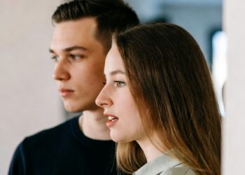 Мой муж работает на двух работах