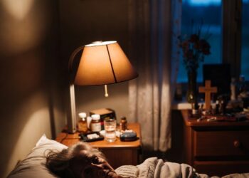 Бабушка прошептала правду перед смертью