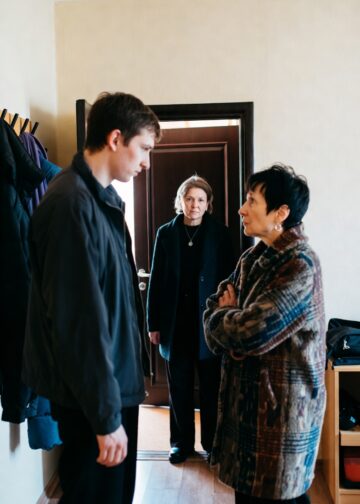 Муж и свекровь решили всё за меня — но я не позволила