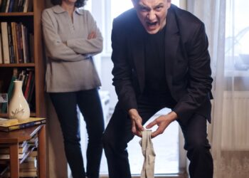 Муж ушёл к маме, а вернулся уже в чужую квартиру