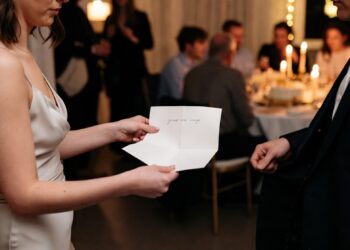 На юбилее свекрови я увидела предательство…