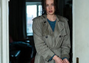 Когда в дверь постучали ночью