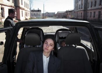 Бывший муж пришёл на мой юбилей с молодой женой, но вечер пошёл не по его плану