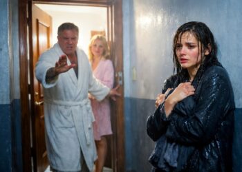 Муж выставил меня в тапочках на улицу