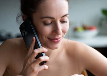 Когда сестра снова постучала в мою дверь