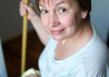 Муж тайно устроил праздник для любовницы, но вечер пошёл совсем не по его плану