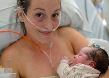 Суррогатная мать для родной сестры