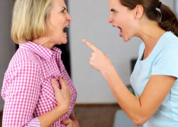 Cвекровь решила, что мой дом принадлежит ей