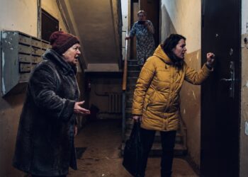 Они искали имущество покойного сына. Но случайно выдали семейный секрет