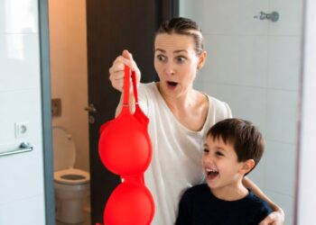 Что мой 5-летний сын нашёл в туалете