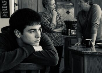 Подпиши документы. Дом оформим на меня, а мальчика отправим в интернат