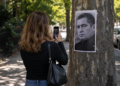 Она пригласила мужчину из интернета к себе домой
